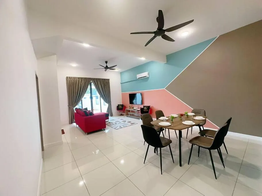 Holiday home A17 Tebing Dato Onn 7 Johor Bahru